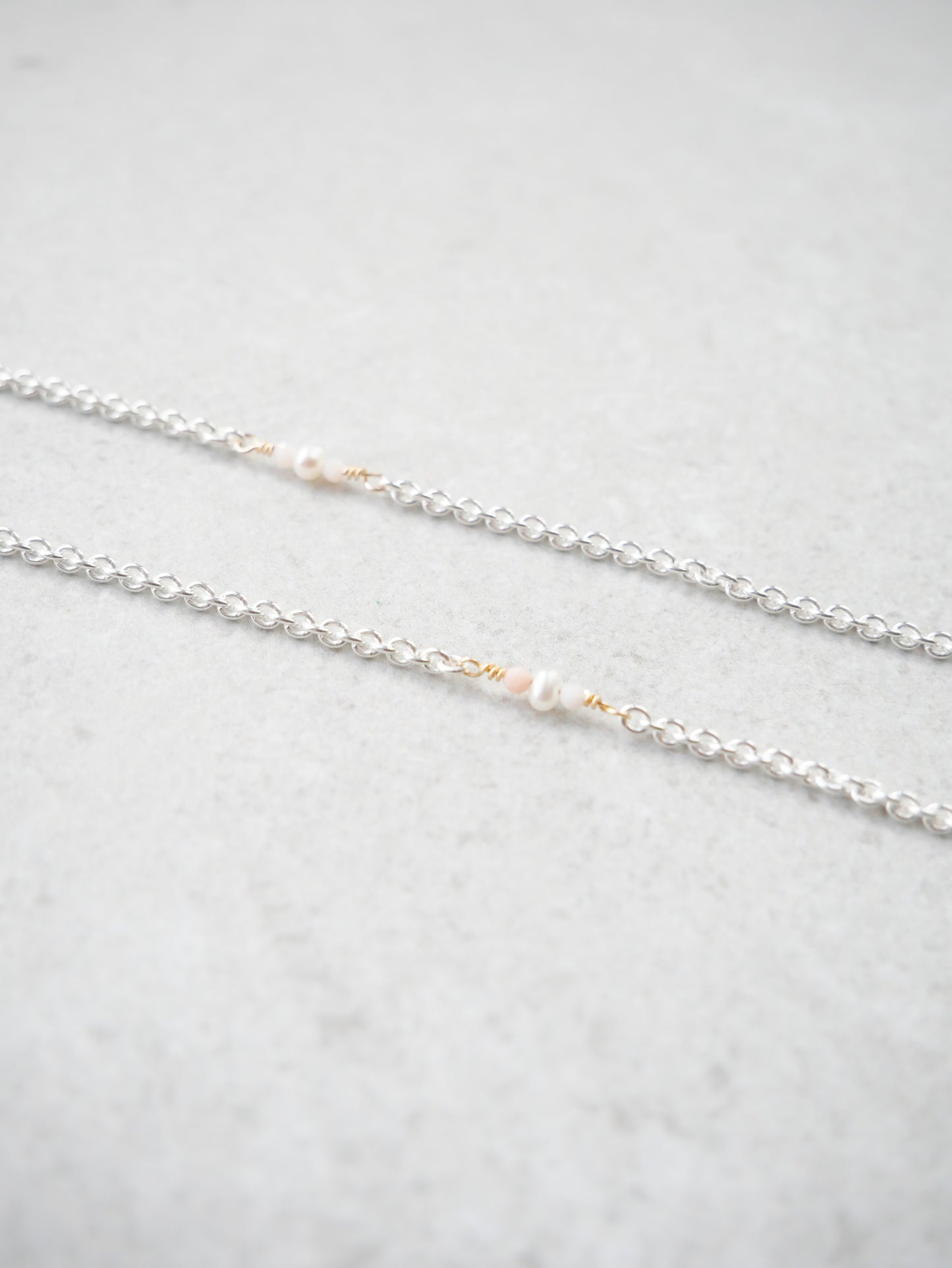 FAIRYLIGHT NECKLACE – Pearl & pink opal