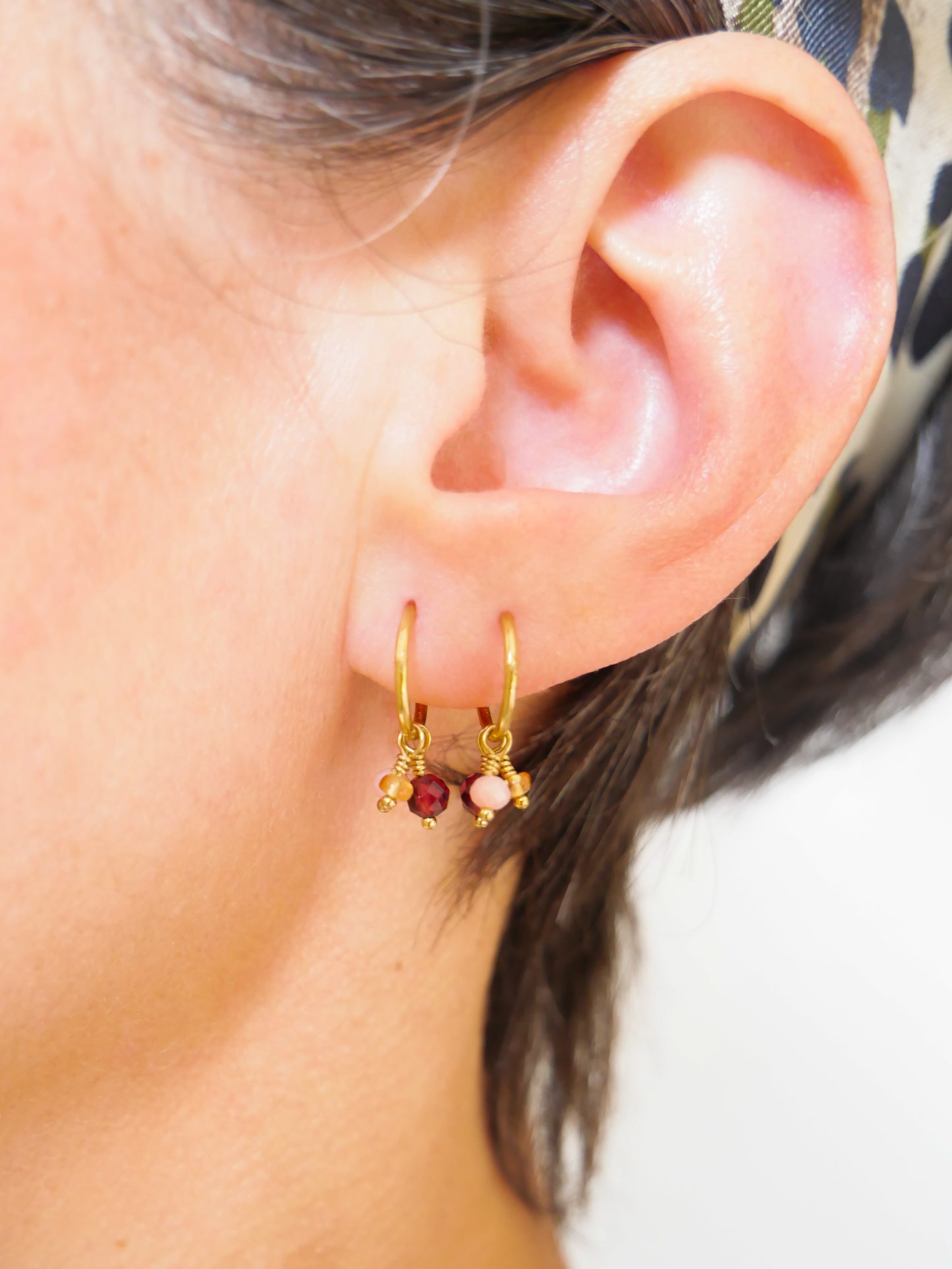 FIREFLY EARRINGS gold – pink opal, garnet, sapphire